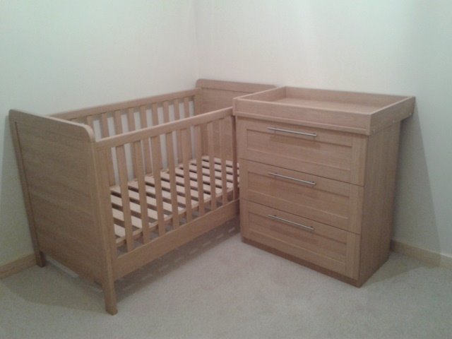 mamas and papas rialto cot bed screws